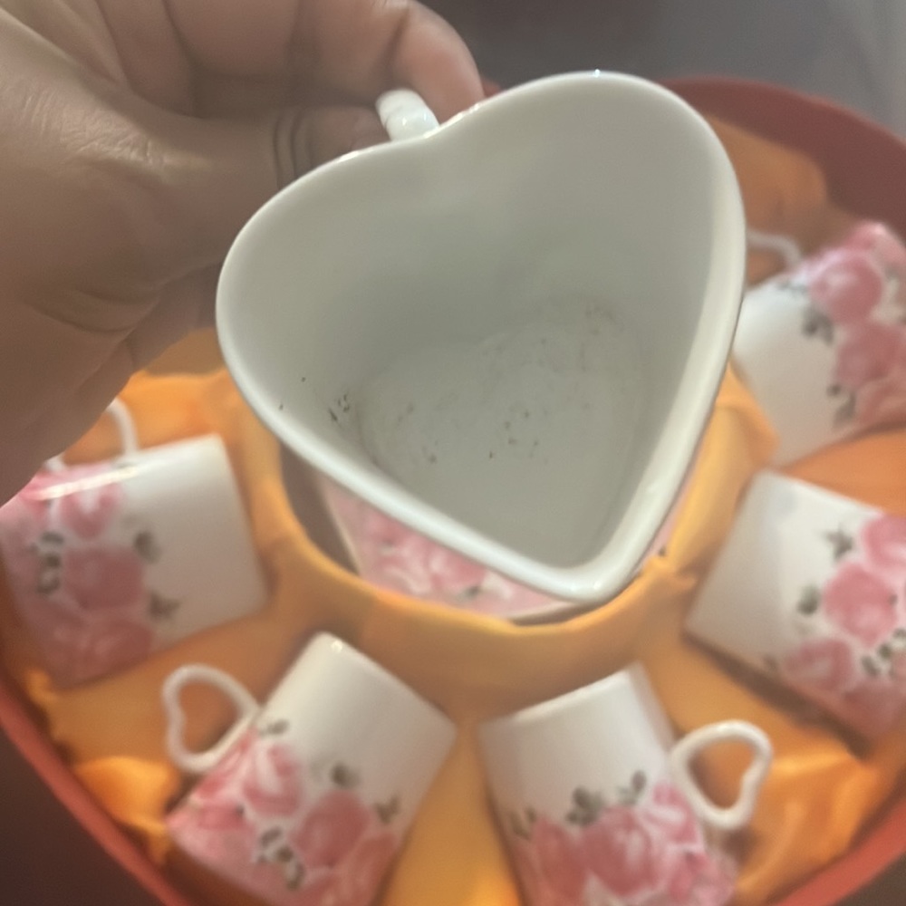 Hearts & roses 🌹 coffee/tea cups set of 6 - Picture 4 of 5